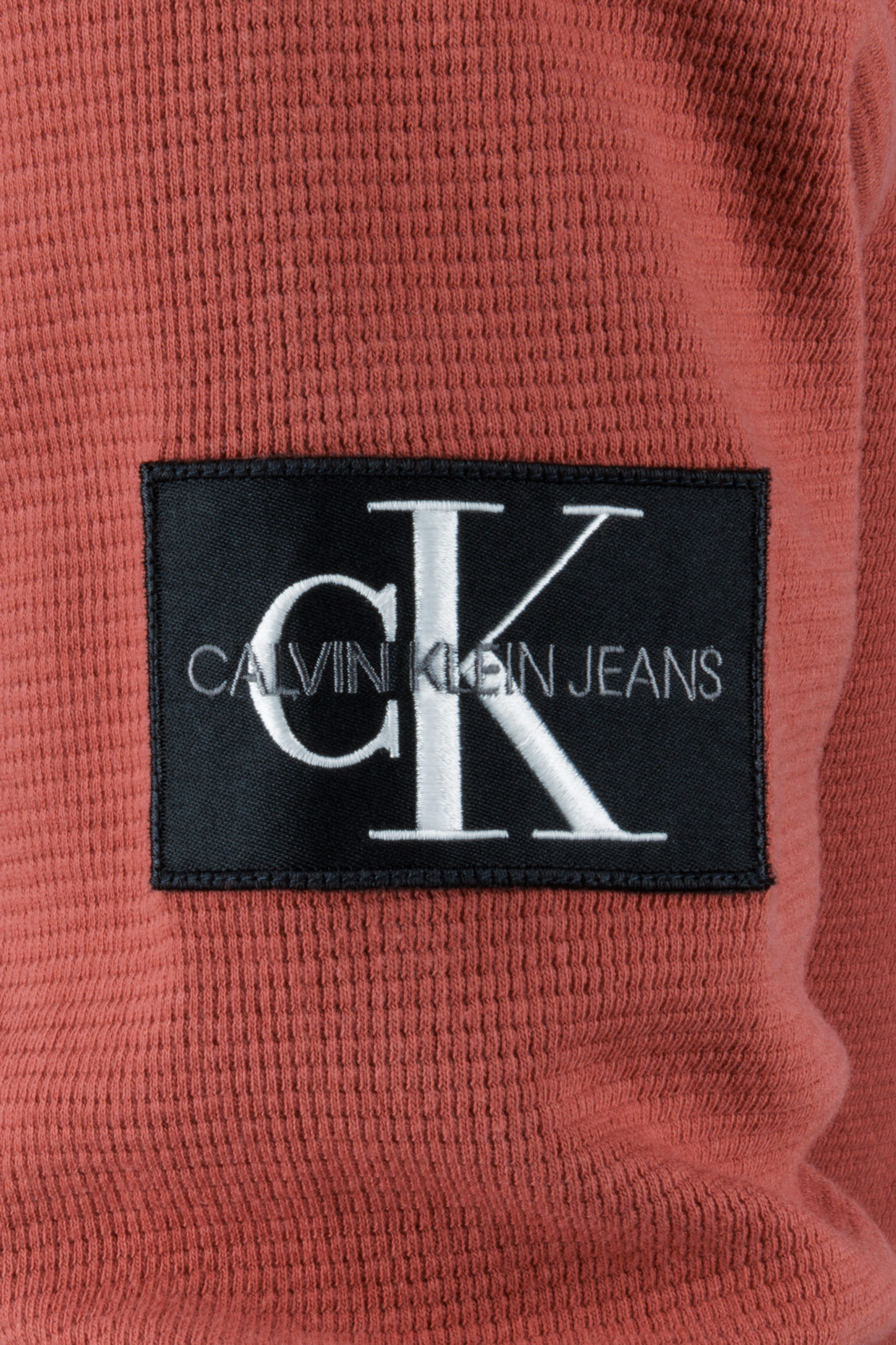 CALVIN - MONO BADGE WAFFLE LS TEE - 6610 | Baccus