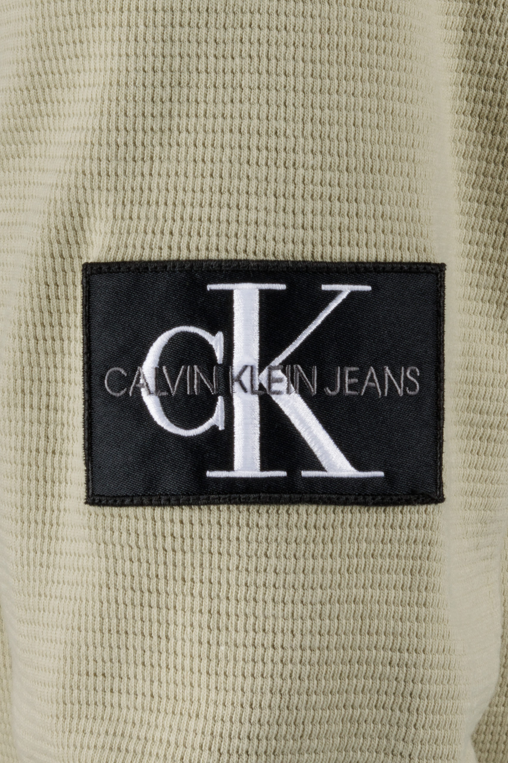 CALVIN - MONO BADGE WAFFLE LS TEE - 6610 | Baccus