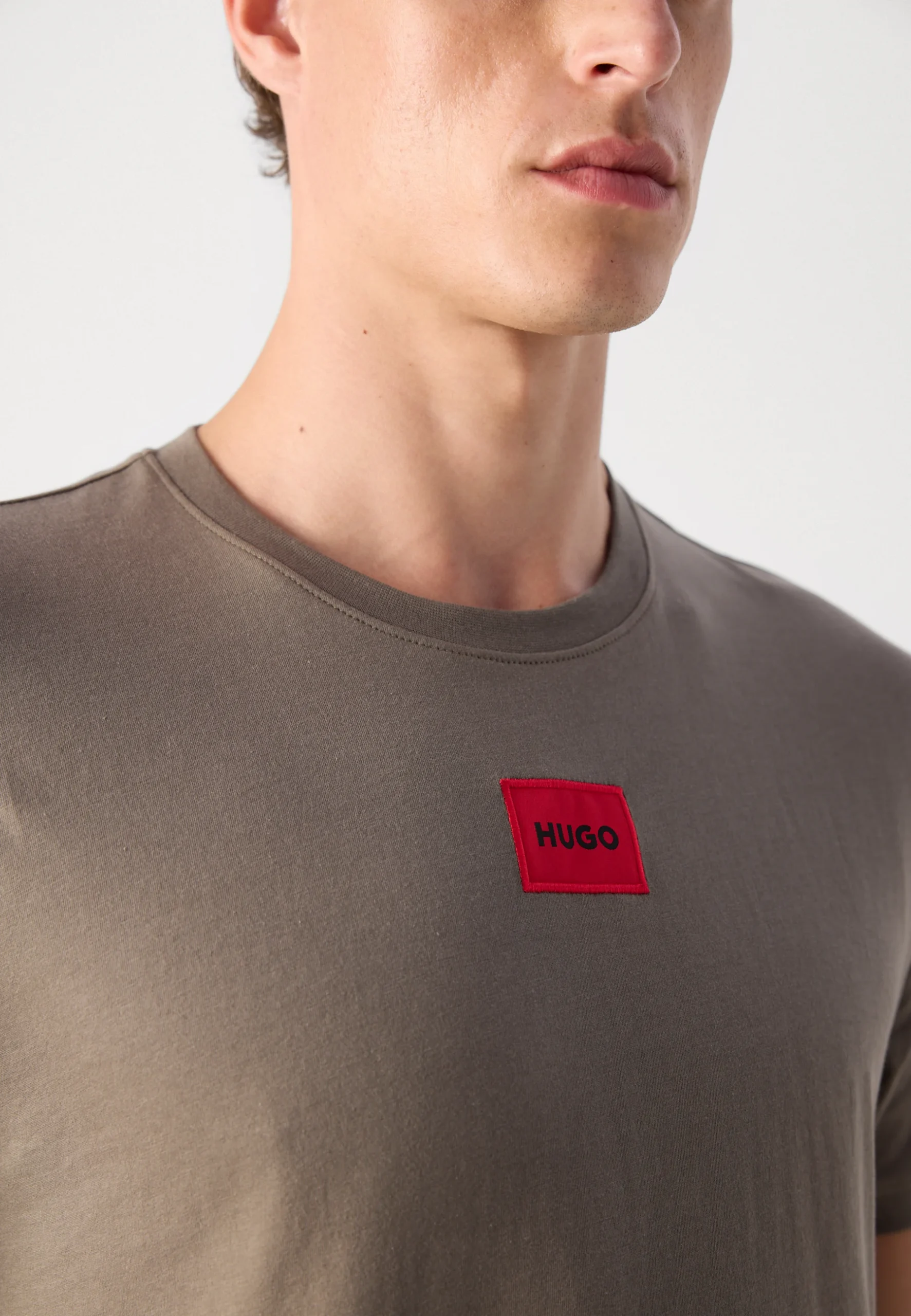 HUGO - Diragolino Cotton T-Shirt - Pastel Brown - Image 4