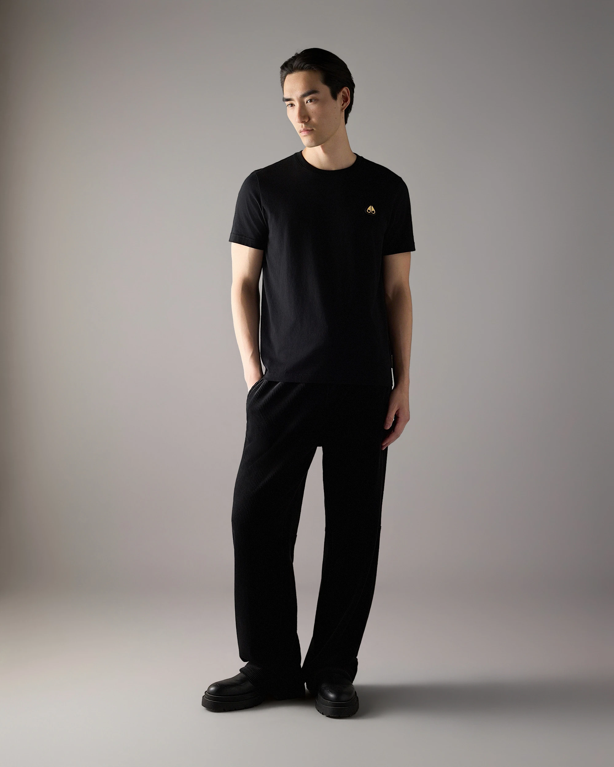 Moose Knuckles - Gold Series Crescent T-Shirt - Black - Image 5