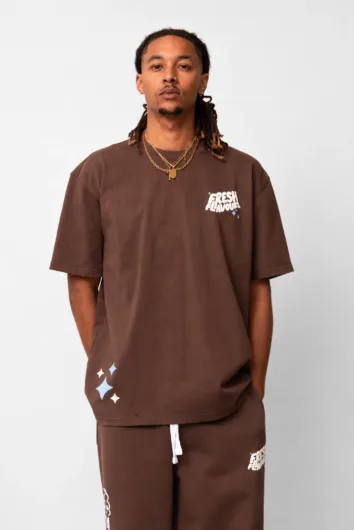 Fresh Couture - Fresh Flavours Logo Oversized T-Shirt - Brown